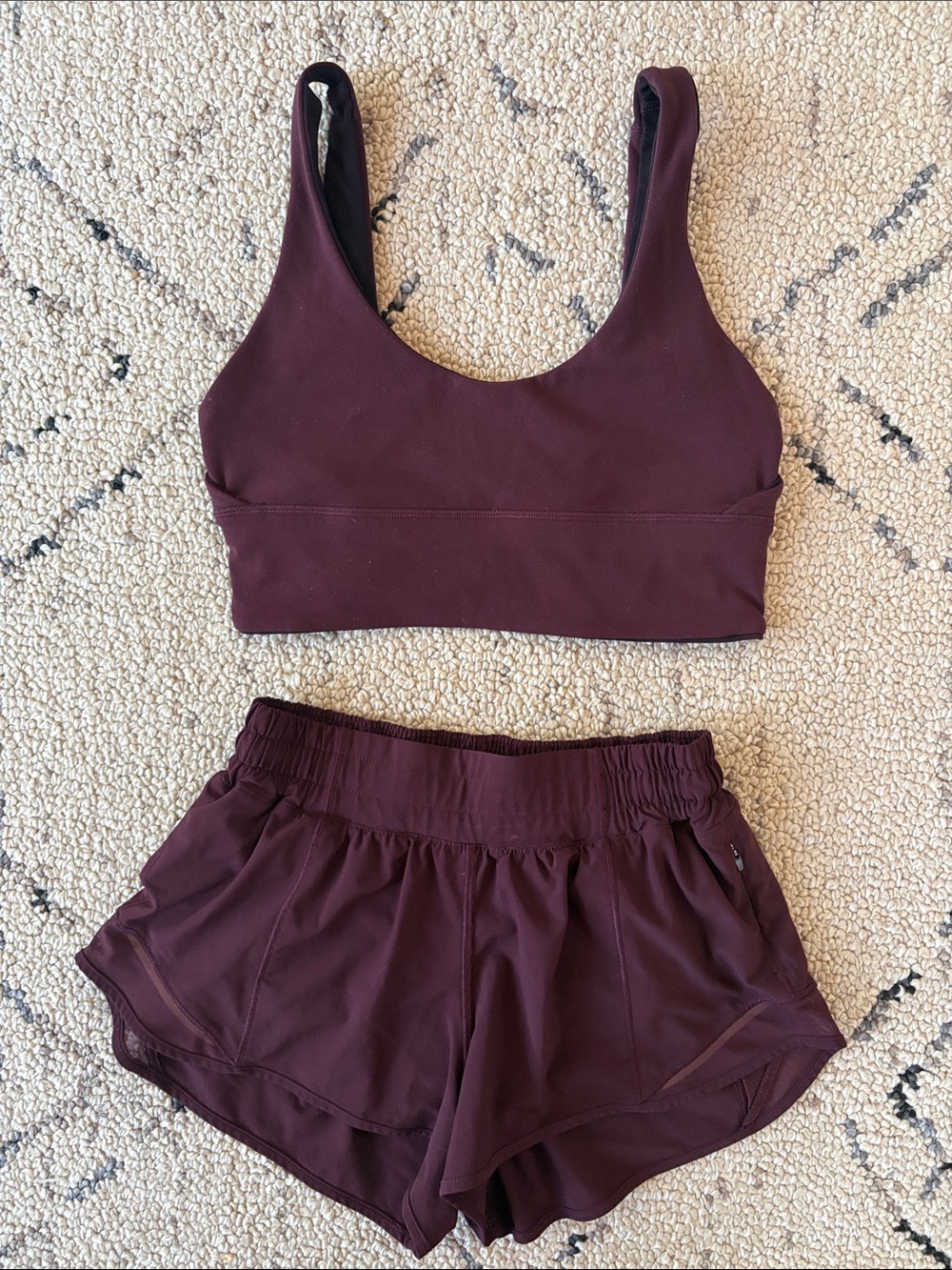 Lululemon set 6/4 wine 🍷 (deep burgundy)